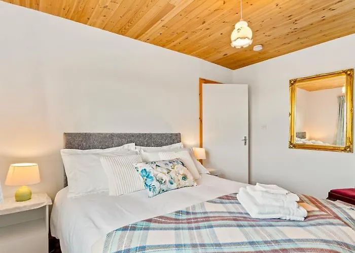 Flaherty Eco * Ballyconneely